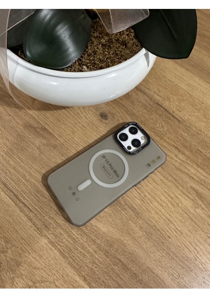 15 Pro Max Magsafe Destekli Kenar Korumalı Slikon Kılıf