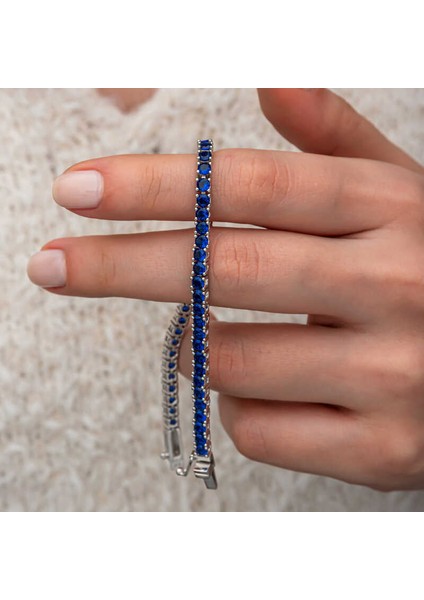 Gümüş Lacivert Zirkon Taşlı Su Yolu Kadın Bilekik