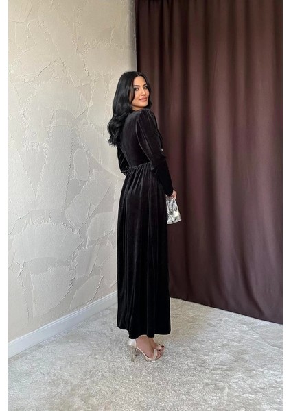 Siyah Göğüs Altı Taşlı Elbise