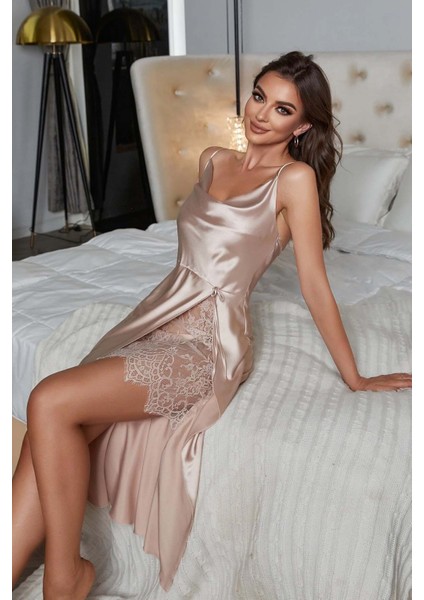 Özel Tasarım Degaje Yakalı Yırtmaçlı Dantelli Saten Uzun Gecelik fiyatları