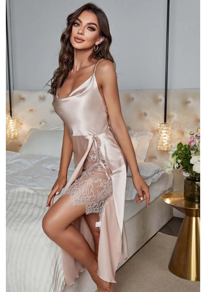 Özel Tasarım Degaje Yakalı Yırtmaçlı Dantelli Saten Uzun Gecelik fırsatları