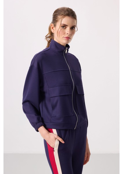 Koyu Mor Yumuşak Dokulu Dik Yaka Oversize Kargo Cepli Kadın Crop Top Sweatshirt - 97301 fırsatları