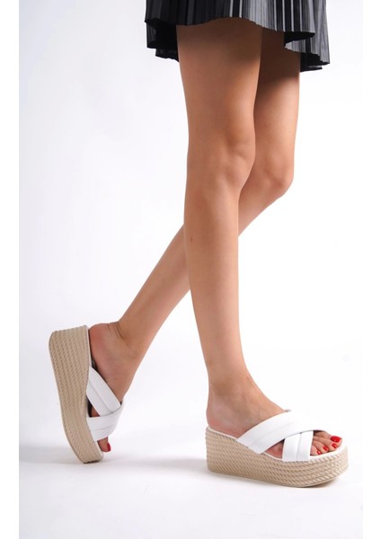 Merky Beyaz Cilt Dolgu Topuk Terlik fiyatları