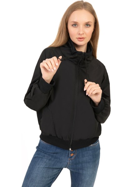 Kadın Siyah Dik Yaka Su ve Rüzgar Geçirmez Oversize Crop Mevsimlik Yağmurluk Rüzgarlık Rys-Y-30
