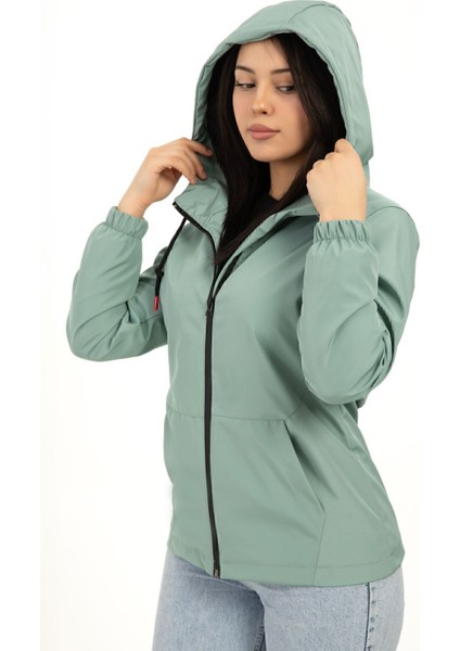 Kadın Mint Yeşil Içi Astarlı Su Geçirmez ve Rüzgara Dayanıklı Kapüşonlu Cepli Yağmurluk Rys-Y-K-15 modelleri