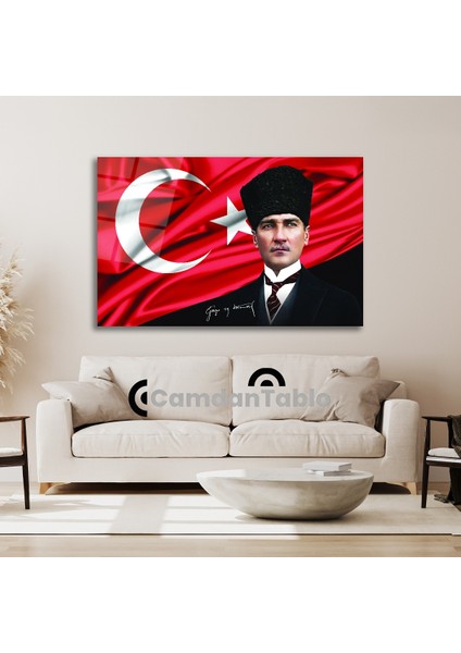 Atatürk ve Bayrak Cam Tablo