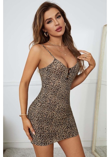 Leopar Desenli Düğme Detaylı Askılı Gecelik fırsatları