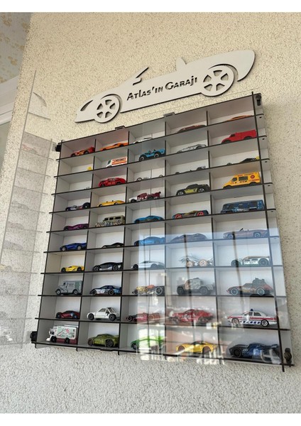 Beyaz Ahşap Plekisi Kapaklı Mini Oyuncak Araba Rafı modelleri