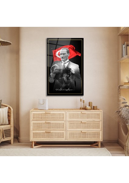 Atatürk ve Bayrak Cam Tablo
