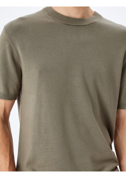 Regular Fit Bisiklet Yaka Viskon Basic Kısa Kollu Triko Tişört