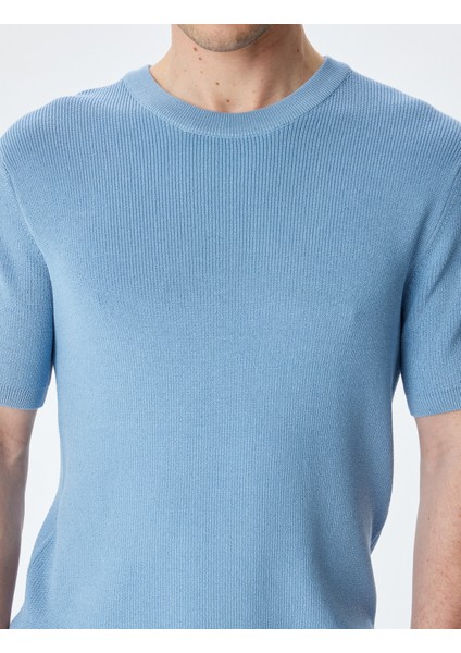 Bisiklet Yaka Regular Fit Viskon Karışımlı Kısa Kollu Triko Tişört