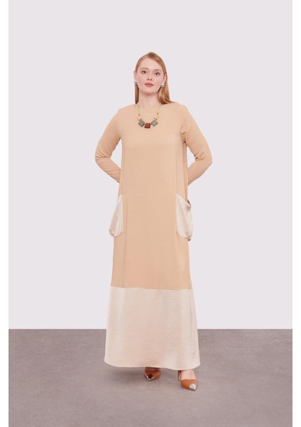 Bej Büyük Cep Detaylı Elbise