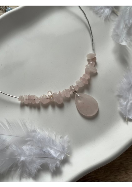Pembe Kuvars Çelik Aparatlı El Yapımı Kolye