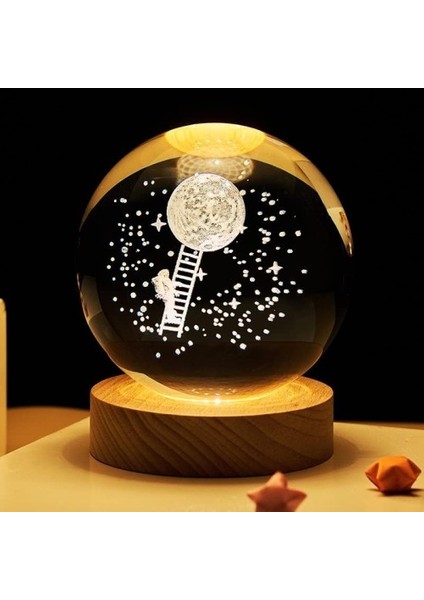 Dekoratif Merdiven Astronot Tasarımlı Ahşap Altlıklı Işıklı Cam Küre Büyük Boy Cam:8 cm Ahşap:2 cm