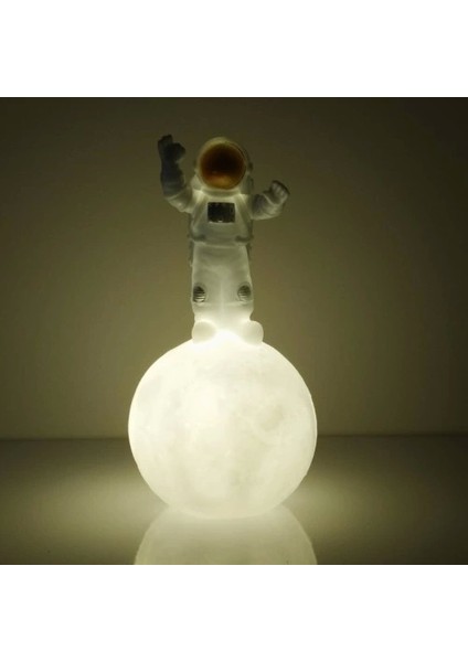 Astronot Şekilli Gece ve Masa Lambası