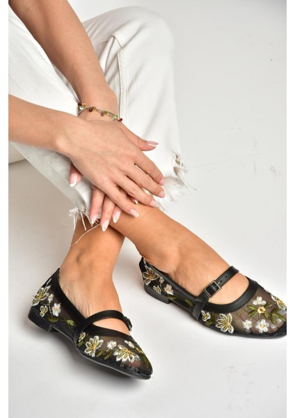 U241793015 Siyah File Çiçek Motifli Kadın Babet fırsatları