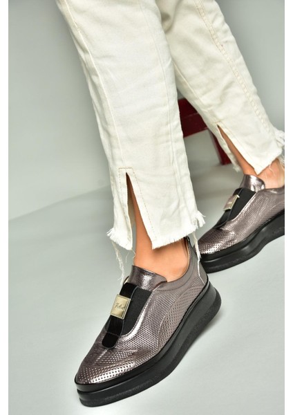 U555130603 Platin Kadın Ayakkabı fiyatları