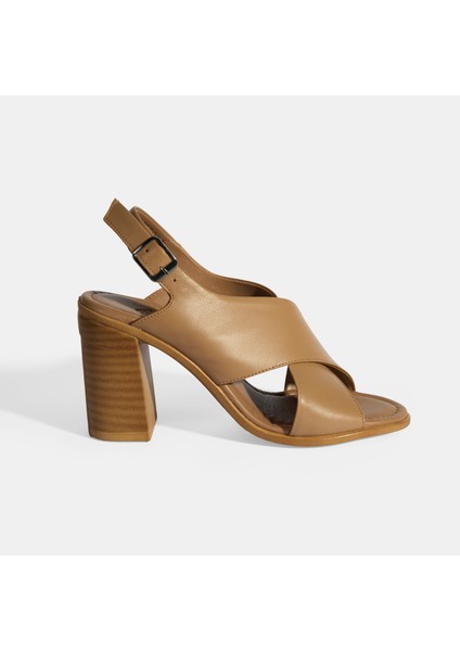 Kahve Kadın Toka Detaylı Slingback Deri Sandalet