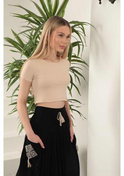 Çilek Viskon Kumaş Basic Crop-Bej modelleri