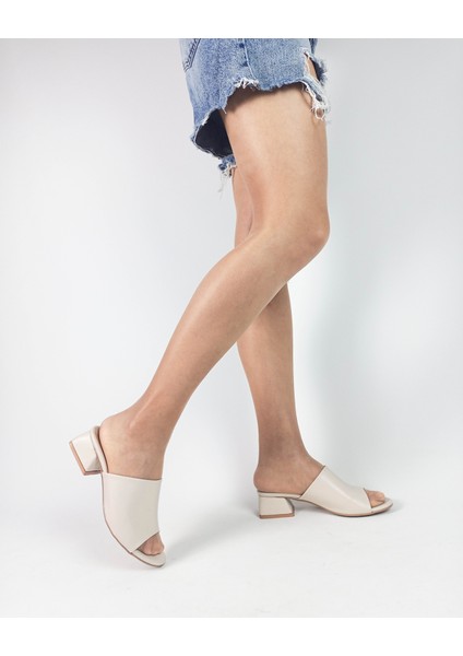 Bej Renk Kalın Topuklu Kadın Terlik fiyatları
