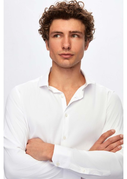 Slim Fit Beyaz Düz Travel Gömlek