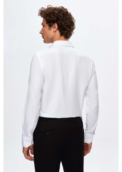 Slim Fit Beyaz Düz Travel Gömlek