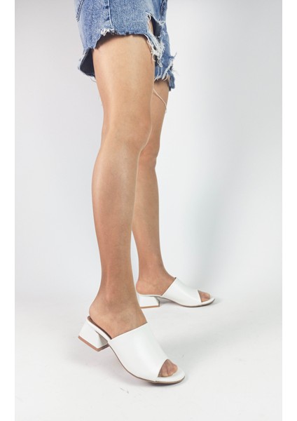 Beyaz Renk Kalın Topuklu Kadın Terlik fiyatları