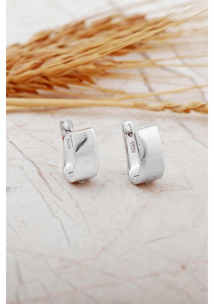 Plaka Tasarım Rodyumlu Gümüş J Küpe 7321