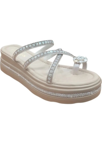 Kadın Parmak Arası Taş Detay Terlik