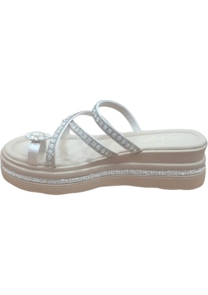 Kadın Parmak Arası Taş Detay Terlik modelleri