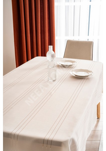 Zer-I Sofra 12 Kişilik Yemek Seti Krem Renk 26 Parça 1 Adet 160 x 220 cm Masaörtüsü 1 Runner 12 Peçete