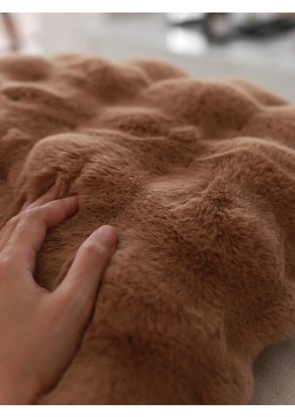 Peluş Kırlent Kılıfı Sütlü Kahve Pofuduk Çift Taraflı Pelus Yastik Bubble Pelus Kırlent Kare fiyatları