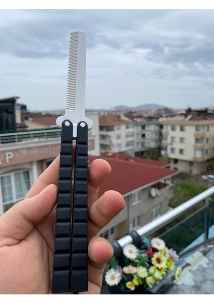 Kelebek Antrenman Bıçağı Özel Tarak Tasarım Plastik Eğitim Bıçağı Butterfly Knife Plastik 1 Adet fırsatları