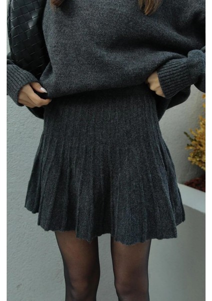 Antrasit Pileli Mini Etek Balıkçı Kazak Alt Üst Triko Takım indirimleri