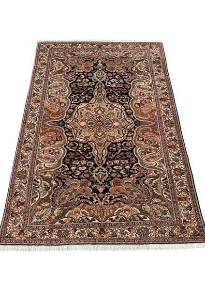 El Dokuma Sıfır Bünyan Halısı 202 x 305 Lacivert Yün Özel Halı