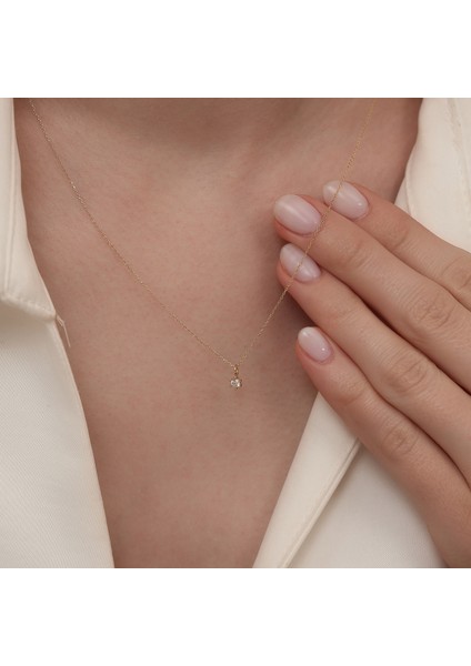 Jewel 14 Ayar Tek Taş Detaylı Altın Kolye – Sadelikteki Işıltı