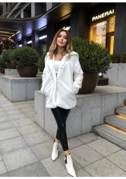 Peluş Kapşonlu Yumoş Kürk Kaban modelleri