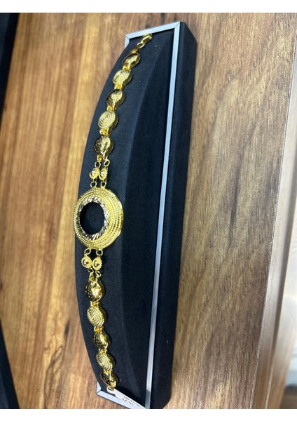 Çeyrek Altın Çerçevesi Bileklik modelleri
