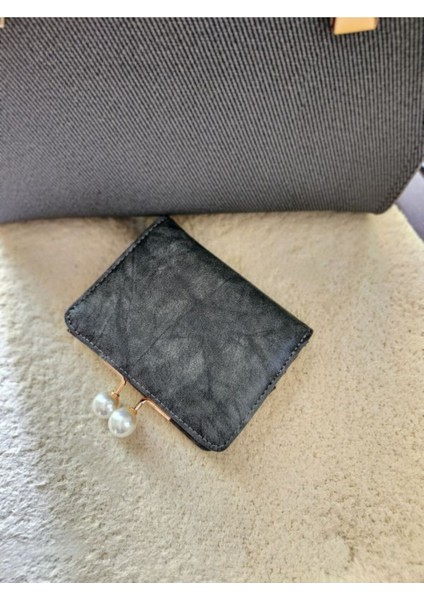 Kadın Cüzdan Öpücük Kilitli Inci Detaylı fiyatları