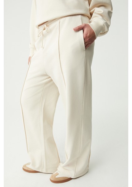 Rıchubb Kadın Büyük Beden Nakış Detaylı Ekru Alt-Üst Takım modelleri