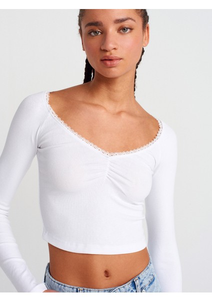 31722 Dantel Şeritli Uzun Kollu T-Shirt-Beyaz