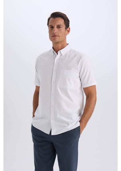 %100 Pamuk Regular Fit Polo Yaka Oxford Yazlık Kısa Kollu Beyaz Gömlek D7419AX25SM