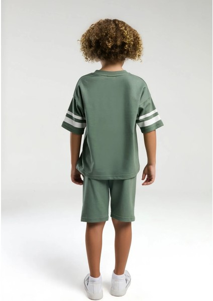US2022 Koyu Yeşil Pamuklu Erkek Çocuk Kısa Kollu Bermuda Takım modelleri