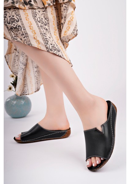 Kadın Hakiki Deri Siyah Yumuşak Taban Terlik fiyatları