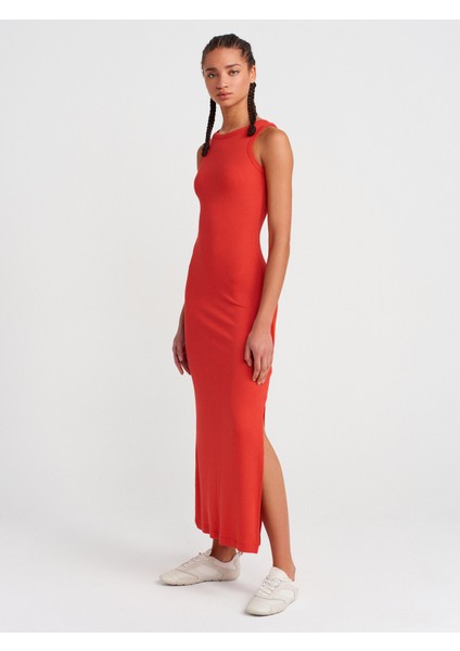 91381 Yırtmaç Detaylı Midi Boy Elbise-Kırmızı