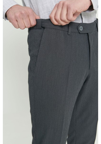 Slim Fit Dar Kesim Kırışmaz Kumaş Gofre Desenli Beli Lastikli Pantolon indirimleri