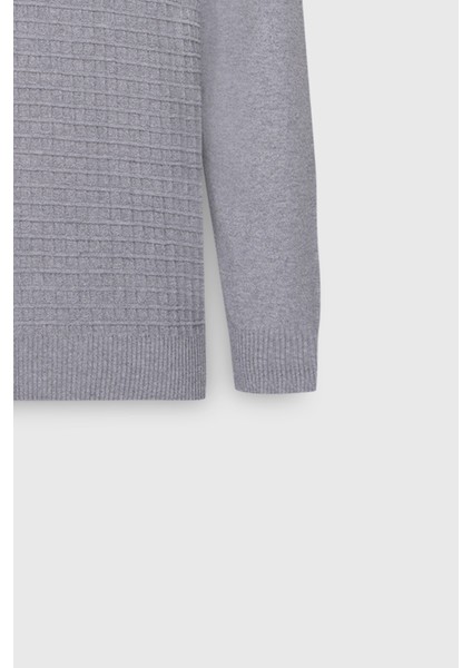 Pamuklu Standart Fit Normal Kesim Bisiklet Yaka Jakarlı Triko Kazak modelleri