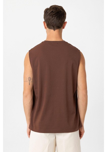 Kahve Relaxed Fit Erkek Kolsuz T-Shirt indirimleri