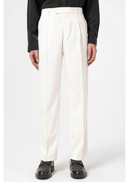 Beyaz Çizgili Relaxed Fit Erkek Pantolon