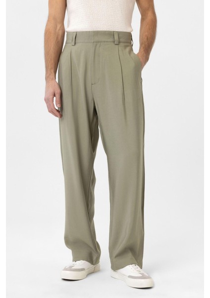 Haki Pileli Baggy Fit Erkek Pantolon